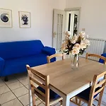 Apartment A Due Passi Dal Mare Lovely