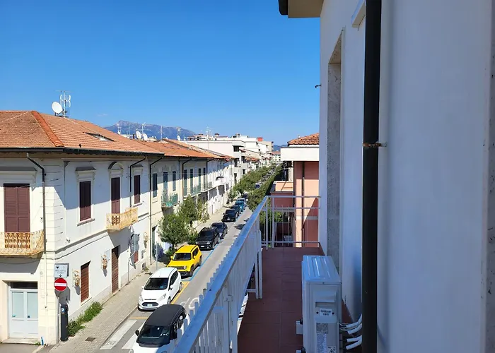 Appartement A Due Passi Dal Mare Lovely