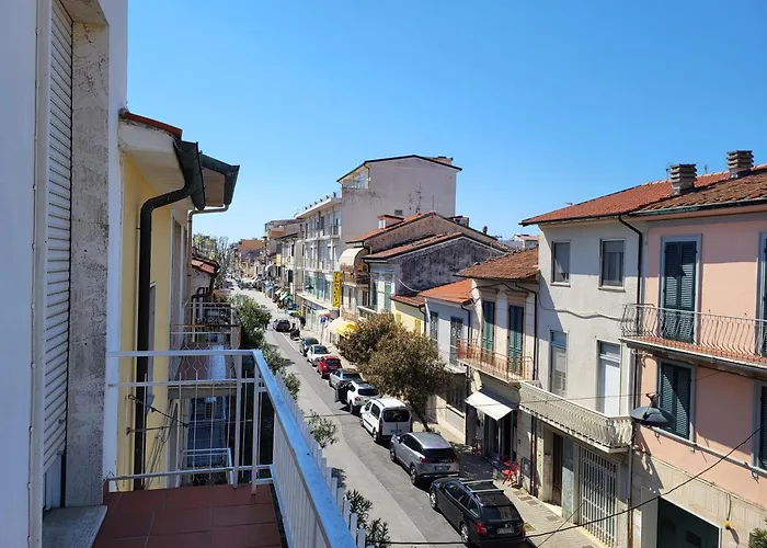 A Due Passi Dal Mare Lovely Appartement Viareggio