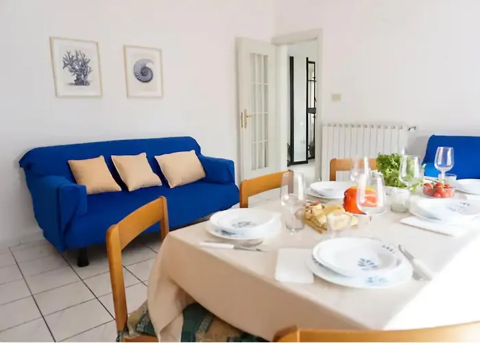 A Due Passi Dal Mare Lovely 维亚雷焦